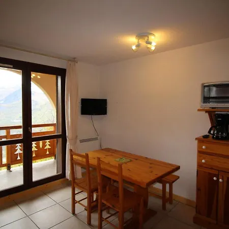 4 Pers, 400m Des Pistes, Parking, Animaux Ok Appartement *